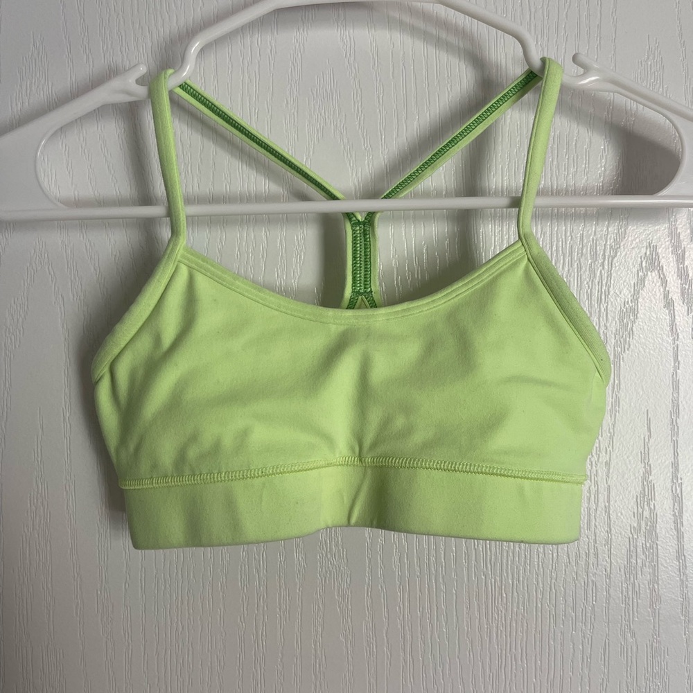 Lululemon Flow Y Bra Nulu
Light Support